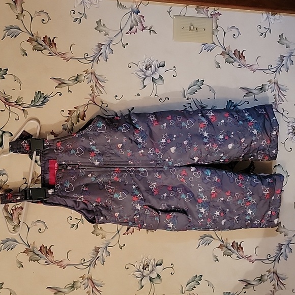 London Fog EUC Toddler Girl Snow Pants 18 Months Gray with heart design - Picture 1 of 4